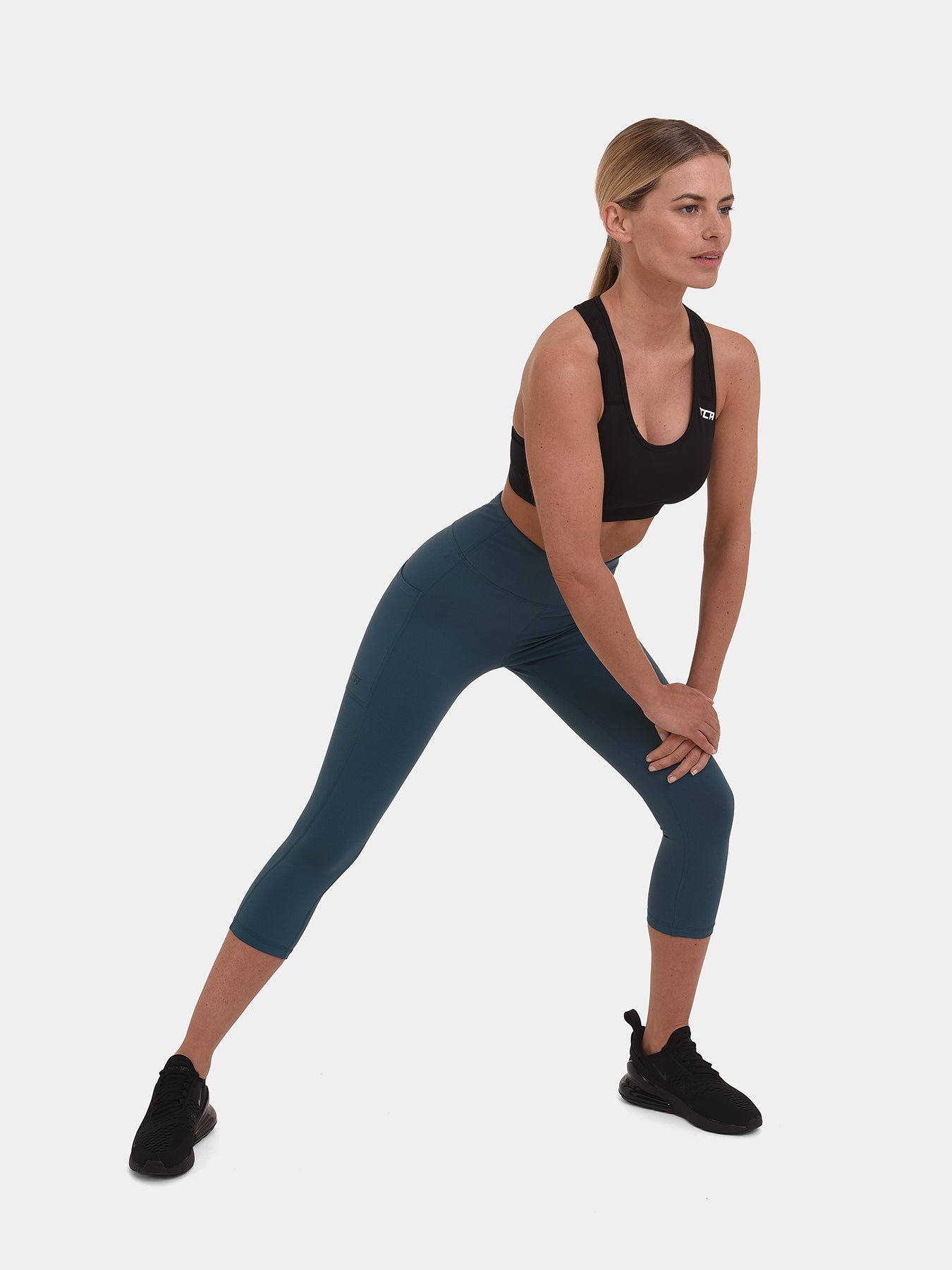 Women's Equilibrium Capri