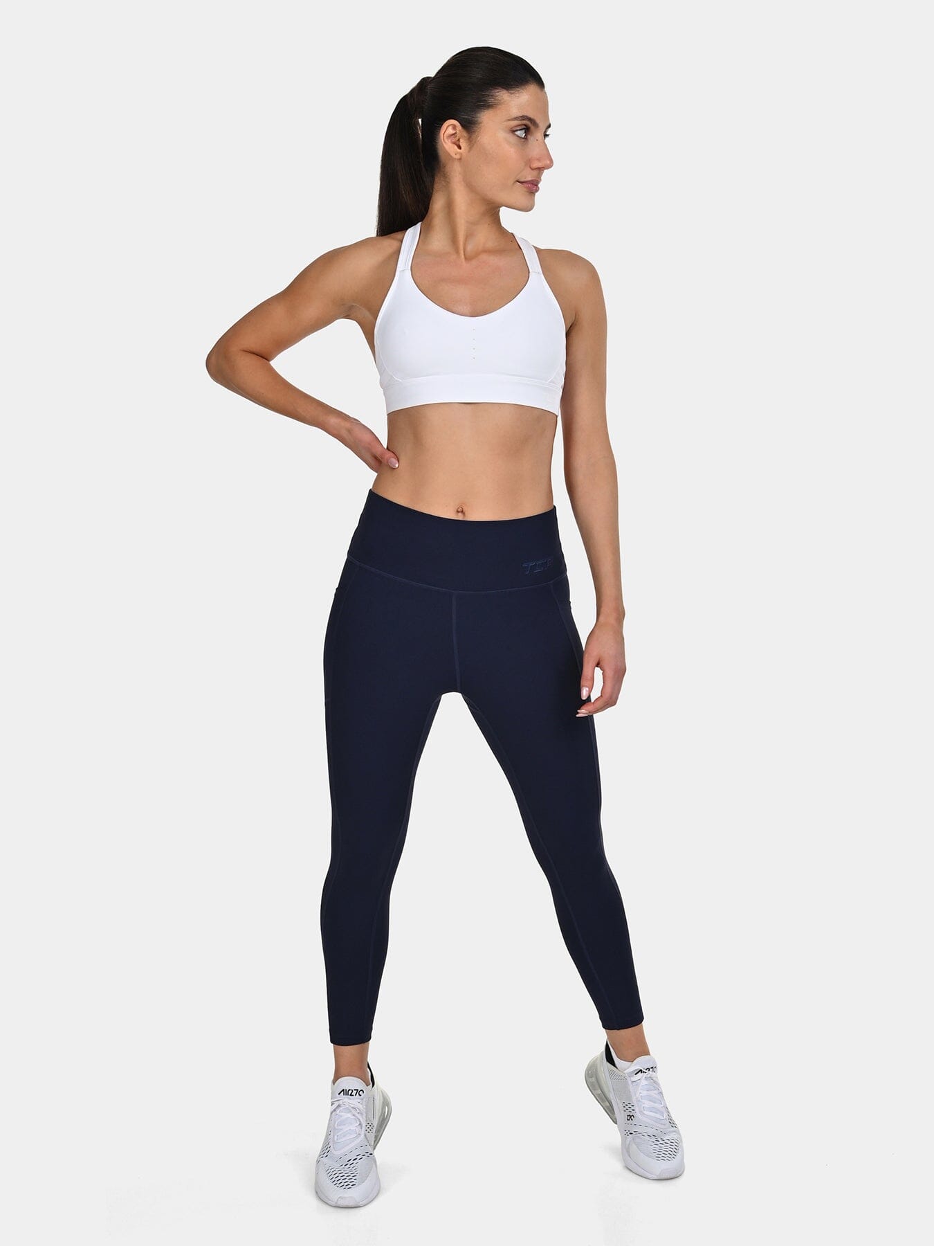 TCA Women's Medium Impact Sports Bra – Adjustable Support, Removable Pads, Seamless Comfort