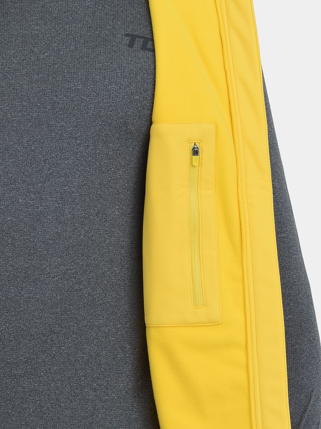 Flyweight Thermal Gilet For Men With Brushed Inner Fabric, Side & Internal Zip Pockets & Adjustable Toggles